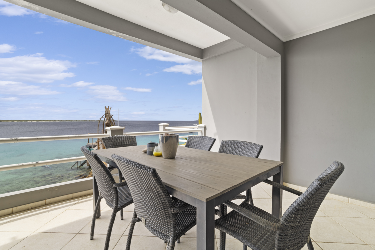 Den Laman 1 bedroom apartment Sea view - Yellow Tail Snapper